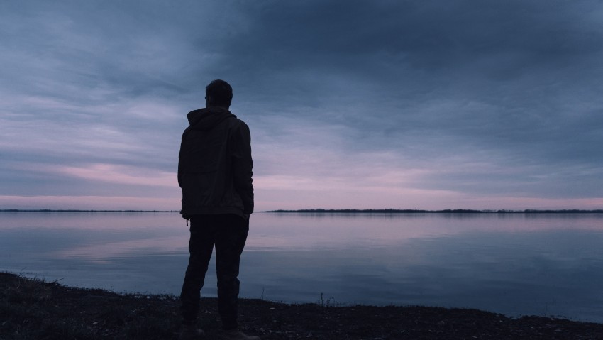 Lonely Sad Sea 8K Wallpaper