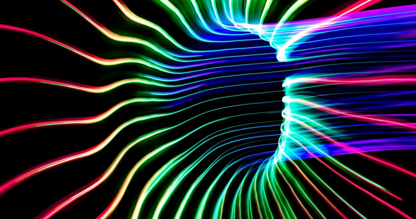Ultra HD Green Tunnel Portal Wallpaper