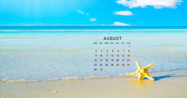 August 2021 Calendar 4K Wallpaper