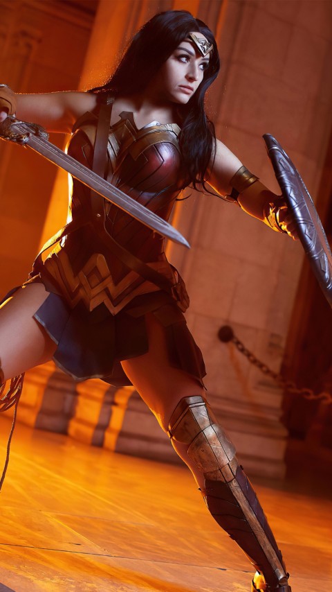 Free Wonder Woman Warrior Cosplay Wallpaper For Mobile