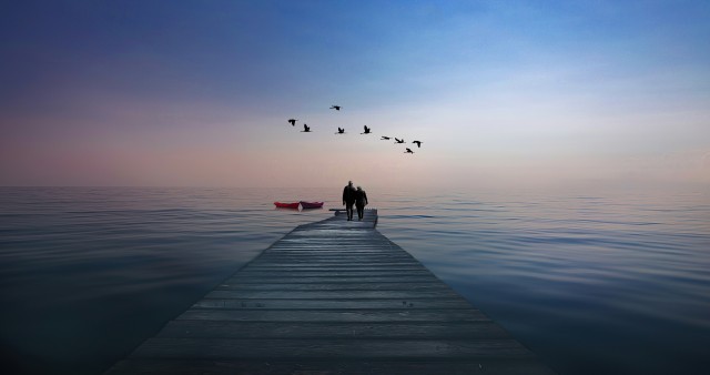HD Couple Boat Lake Wallpaper