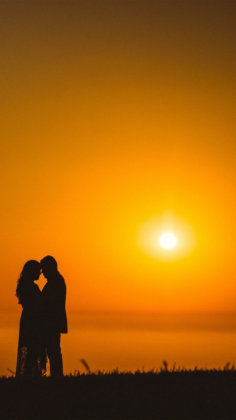 Couple Umber Silhouette Wallpaper Mobile